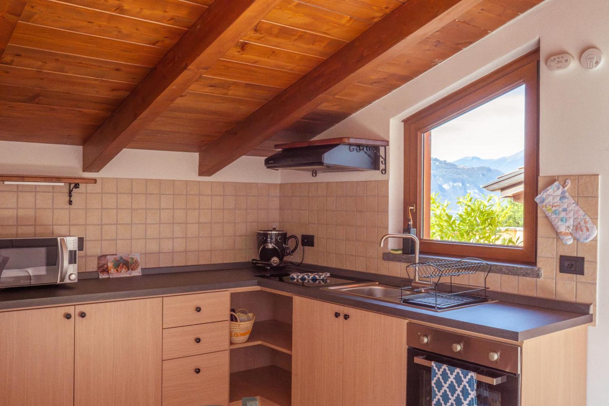 Larius Apartment - Como Lake View Mandello del Lario Exterior photo